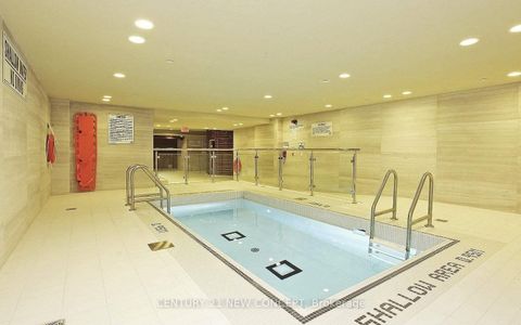 Photo 29 at 526 - 39 Queens Quay E, Waterfront Communities C1, Toronto
