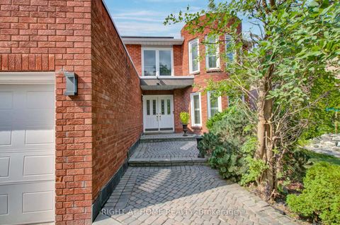 Photo 1 at 53 Waltham Crescent, Doncrest, Richmond Hill