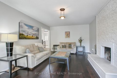 Photo 16 at 53 Waltham Crescent, Doncrest, Richmond Hill