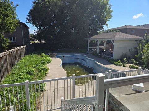 Photo 5 at 89 Euclid Avenue, Highland Creek, Toronto