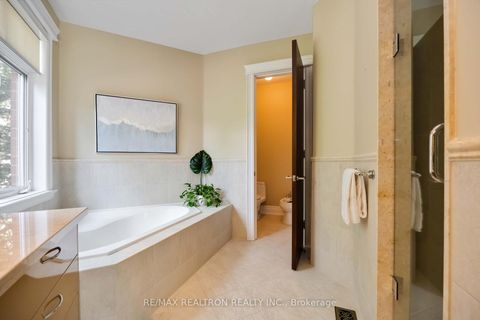 Photo 33 at 192 Nevada Crescent, Rural Vaughan, Vaughan
