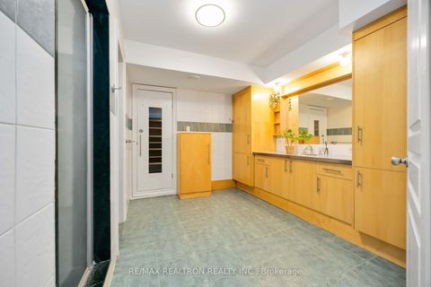 Photo 36 at 192 Nevada Crescent, Rural Vaughan, Vaughan
