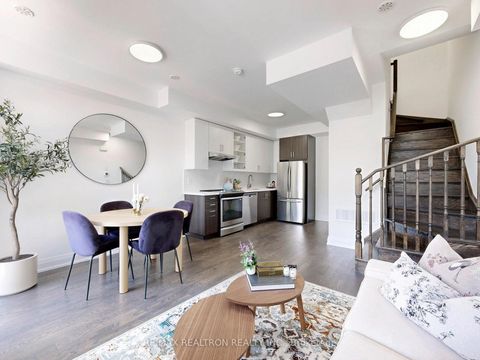 Photo 9 at 105 - 23 Eldora Avenue, Newtonbrook West, Toronto