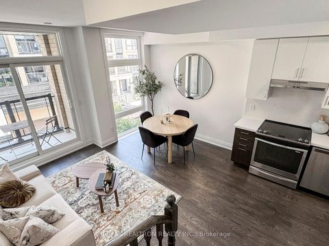 Photo 24 at 105 - 23 Eldora Avenue, Newtonbrook West, Toronto