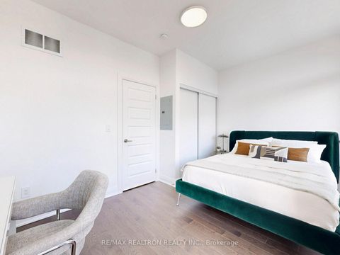 Photo 30 at 105 - 23 Eldora Avenue, Newtonbrook West, Toronto