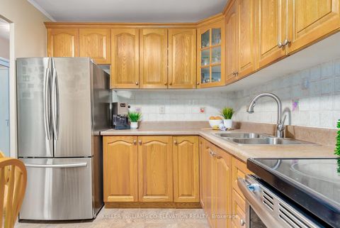 Photo 13 at 202 - 11 Neilson Drive, Markland Wood, Toronto