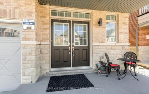 Photo 1 at 153 Algoma Drive, Kleinburg, Vaughan