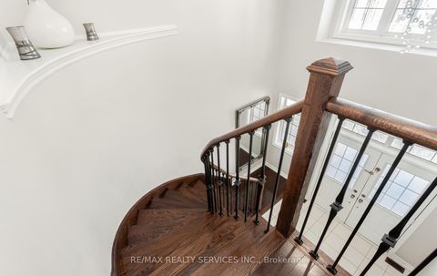 Photo 14 at 153 Algoma Drive, Kleinburg, Vaughan