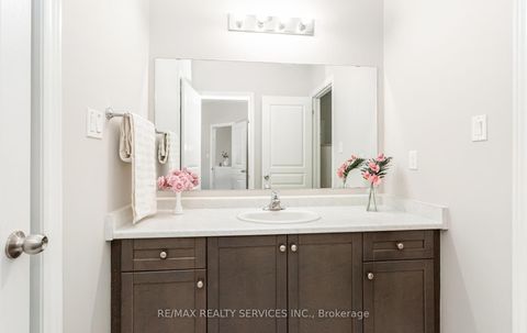Photo 24 at 153 Algoma Drive, Kleinburg, Vaughan