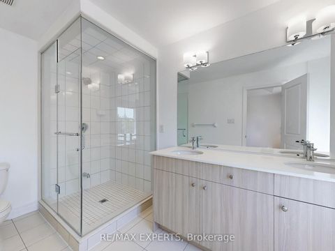 Photo 18 at 5 - 8 Church Street, Maple, Vaughan