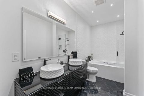 Photo 18 at 109 Collard Drive, King City, King