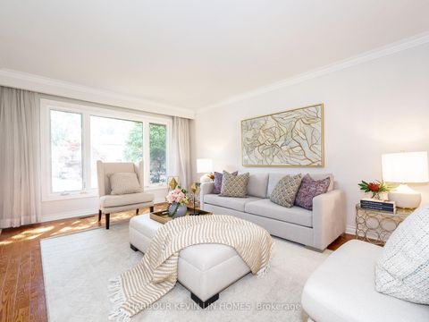Photo 7 at 18 Whitman Street, Newtonbrook East, Toronto