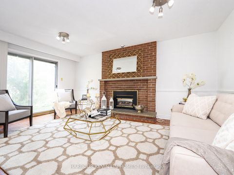 Photo 18 at 18 Whitman Street, Newtonbrook East, Toronto