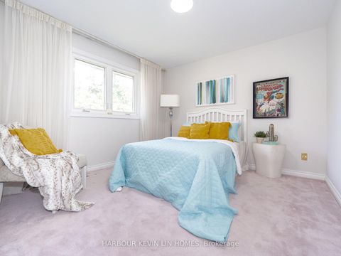 Photo 30 at 18 Whitman Street, Newtonbrook East, Toronto