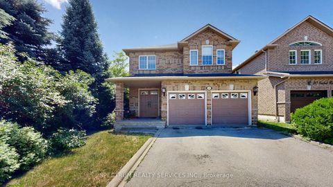 Photo 1 at 24 Cachet Hill Crescent, Sonoma Heights, Vaughan