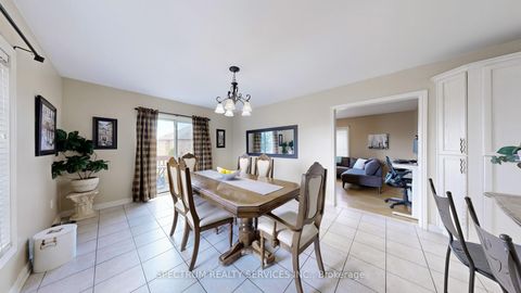 Photo 9 at 24 Cachet Hill Crescent, Sonoma Heights, Vaughan