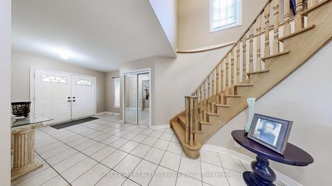 Photo 20 at 24 Cachet Hill Crescent, Sonoma Heights, Vaughan