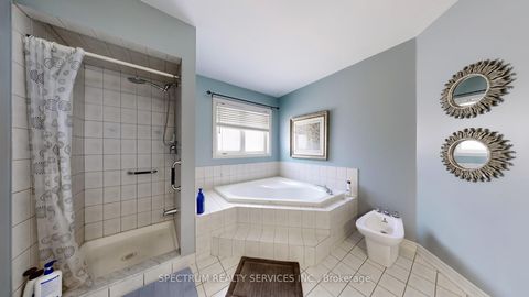 Photo 29 at 24 Cachet Hill Crescent, Sonoma Heights, Vaughan