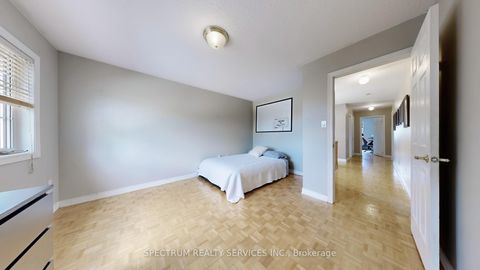 Photo 32 at 24 Cachet Hill Crescent, Sonoma Heights, Vaughan