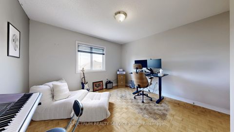 Photo 38 at 24 Cachet Hill Crescent, Sonoma Heights, Vaughan