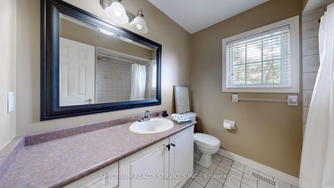 Photo 39 at 24 Cachet Hill Crescent, Sonoma Heights, Vaughan