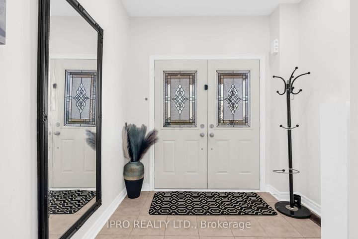 Photo 6 at 564 Bessborough Drive, HA Harrison, Milton