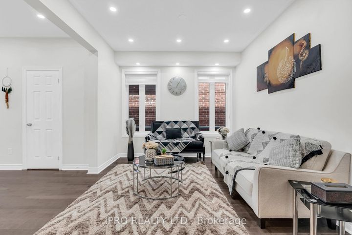 Photo 9 at 564 Bessborough Drive, HA Harrison, Milton