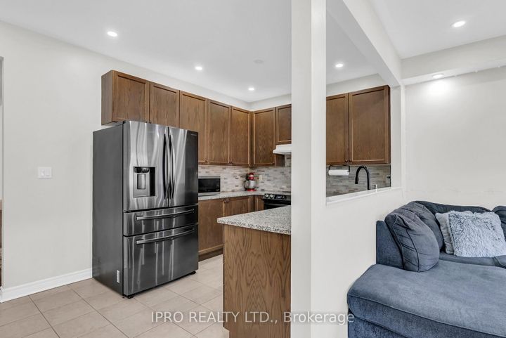 Photo 13 at 564 Bessborough Drive, HA Harrison, Milton
