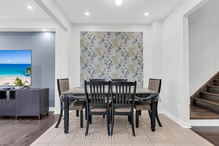 Photo 16 at 564 Bessborough Drive, HA Harrison, Milton