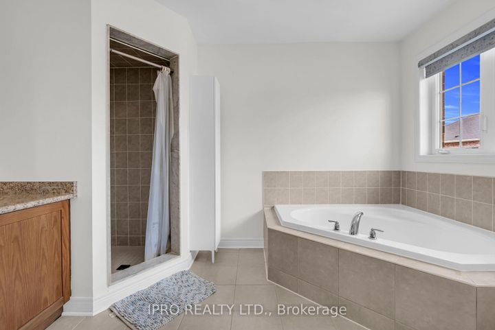 Photo 20 at 564 Bessborough Drive, HA Harrison, Milton