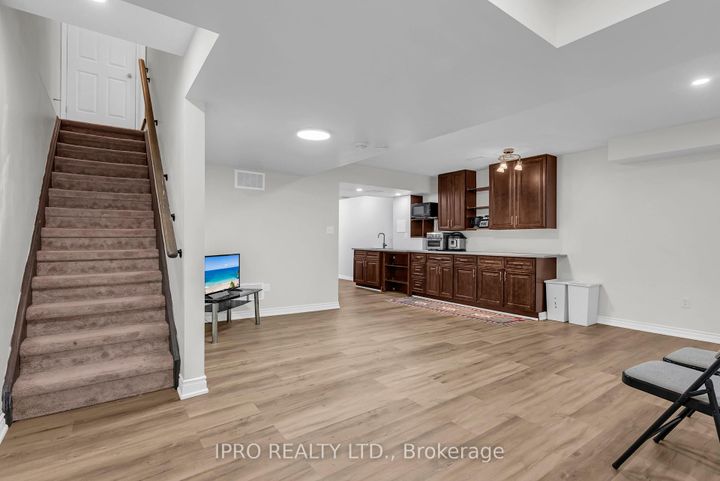 Photo 27 at 564 Bessborough Drive, HA Harrison, Milton