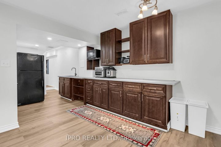 Photo 28 at 564 Bessborough Drive, HA Harrison, Milton