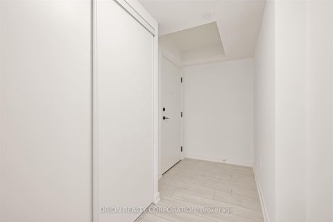 Photo 5 at 722 - 556 Marlee Avenue, Glen Park, Toronto