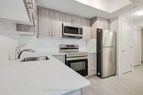 Photo 7 at 722 - 556 Marlee Avenue, Glen Park, Toronto