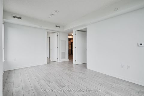 Photo 11 at 722 - 556 Marlee Avenue, Glen Park, Toronto