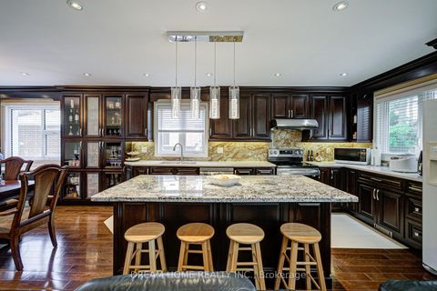 Photo 13 at 811 Huntingwood Drive, Sullivan, Toronto