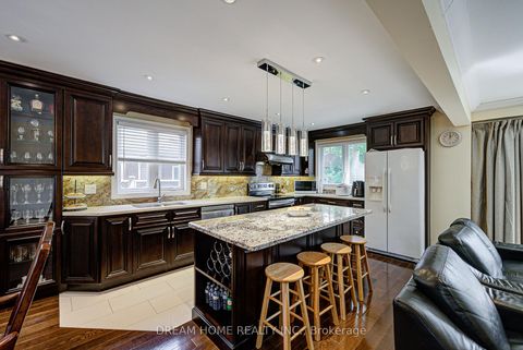Photo 15 at 811 Huntingwood Drive, Sullivan, Toronto
