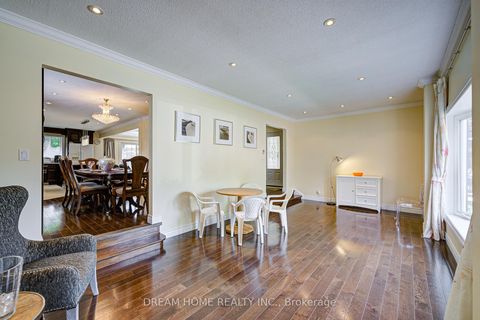 Photo 20 at 811 Huntingwood Drive, Sullivan, Toronto