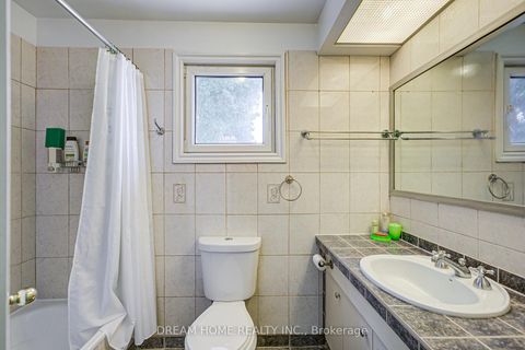 Photo 24 at 811 Huntingwood Drive, Sullivan, Toronto