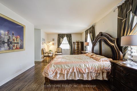 Photo 29 at 811 Huntingwood Drive, Sullivan, Toronto