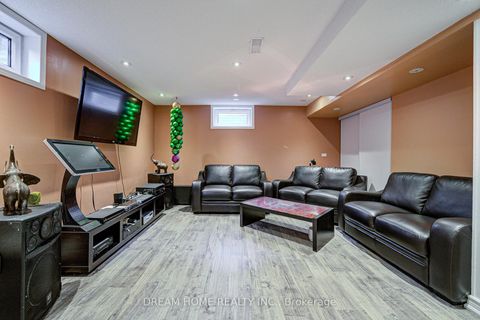Photo 37 at 811 Huntingwood Drive, Sullivan, Toronto