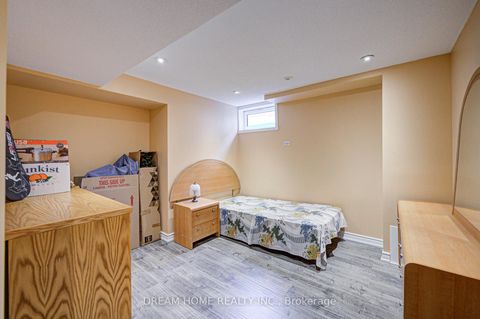 Photo 39 at 811 Huntingwood Drive, Sullivan, Toronto