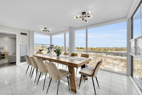 Photo 8 at 1002 - 30 Harding Boulevard W, North Richvale, Richmond Hill