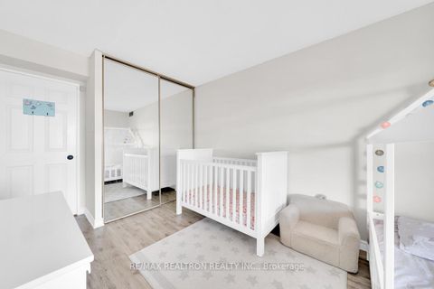 Photo 19 at 1002 - 30 Harding Boulevard W, North Richvale, Richmond Hill