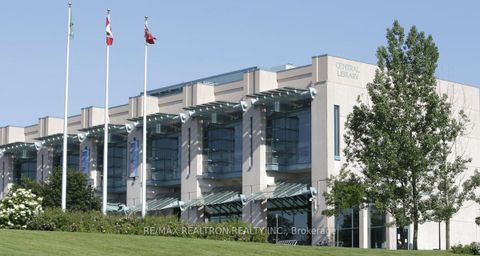 Photo 38 at 1002 - 30 Harding Boulevard W, North Richvale, Richmond Hill