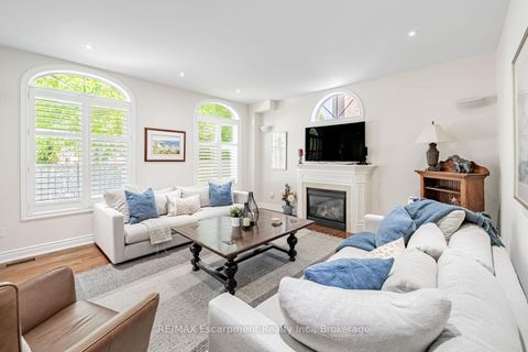 Photo 12 at 130 Innville Crescent, BR Bronte, Oakville