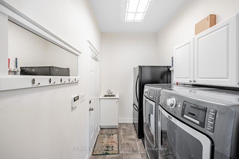 Photo 15 at 130 Innville Crescent, BR Bronte, Oakville