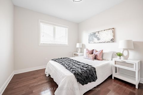 Photo 25 at 130 Innville Crescent, BR Bronte, Oakville