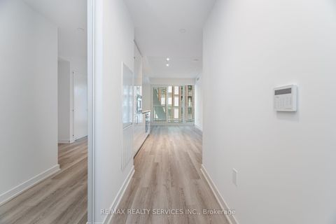 Photo 5 at 2721 - 230 Simcoe Street, Chinatown, Toronto