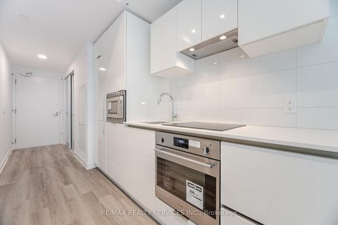 Photo 9 at 2721 - 230 Simcoe Street, Chinatown, Toronto